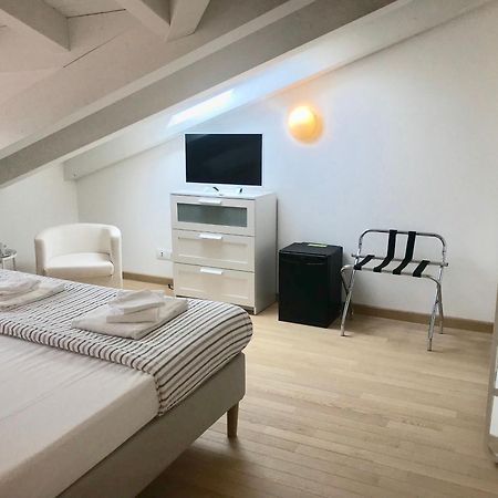 Ritter'S Rooms & Apartments Триест Екстериор снимка