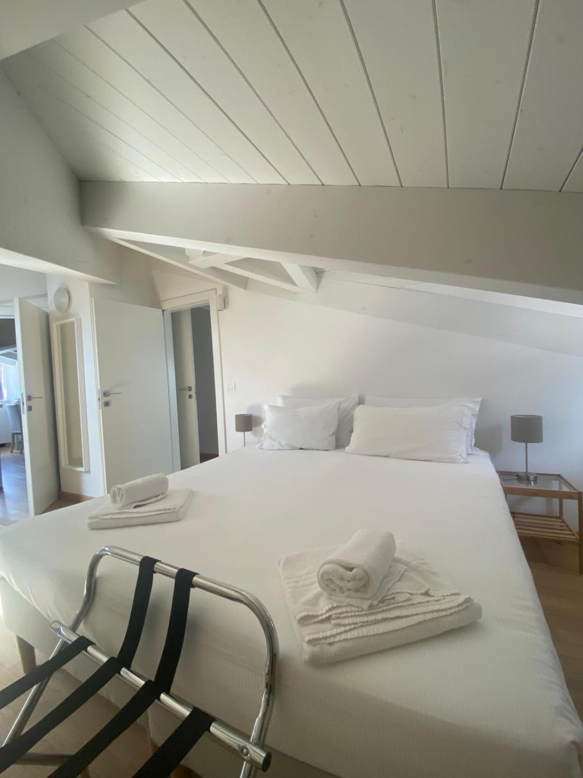 Ritter'S Rooms & Apartments Триест Екстериор снимка